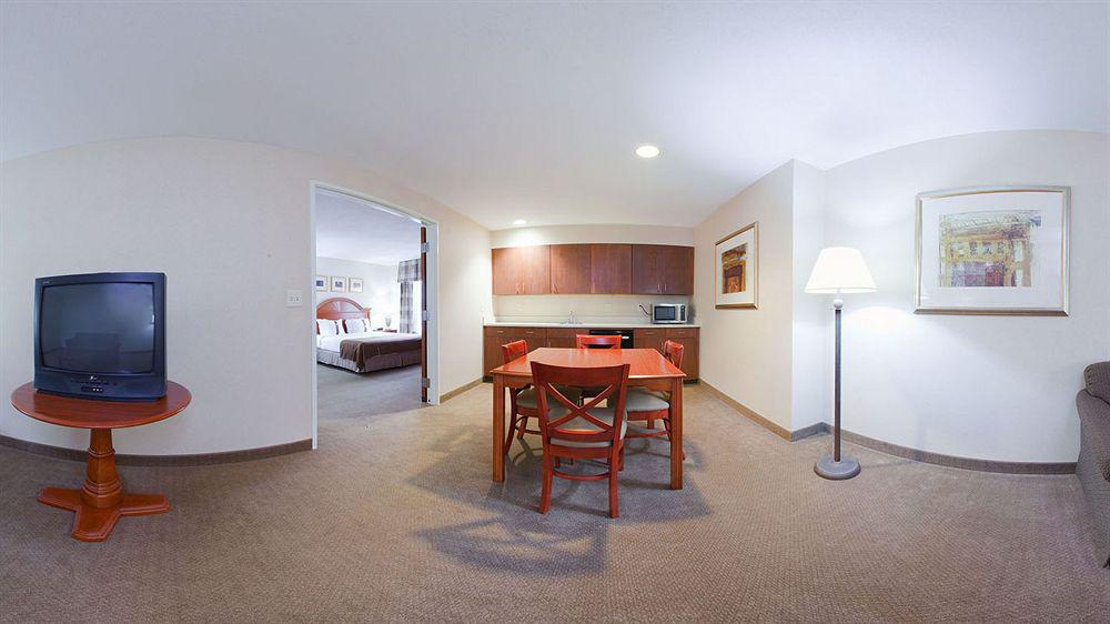 Holiday Inn Grand Rapids-Airport By Ihg Exterior foto