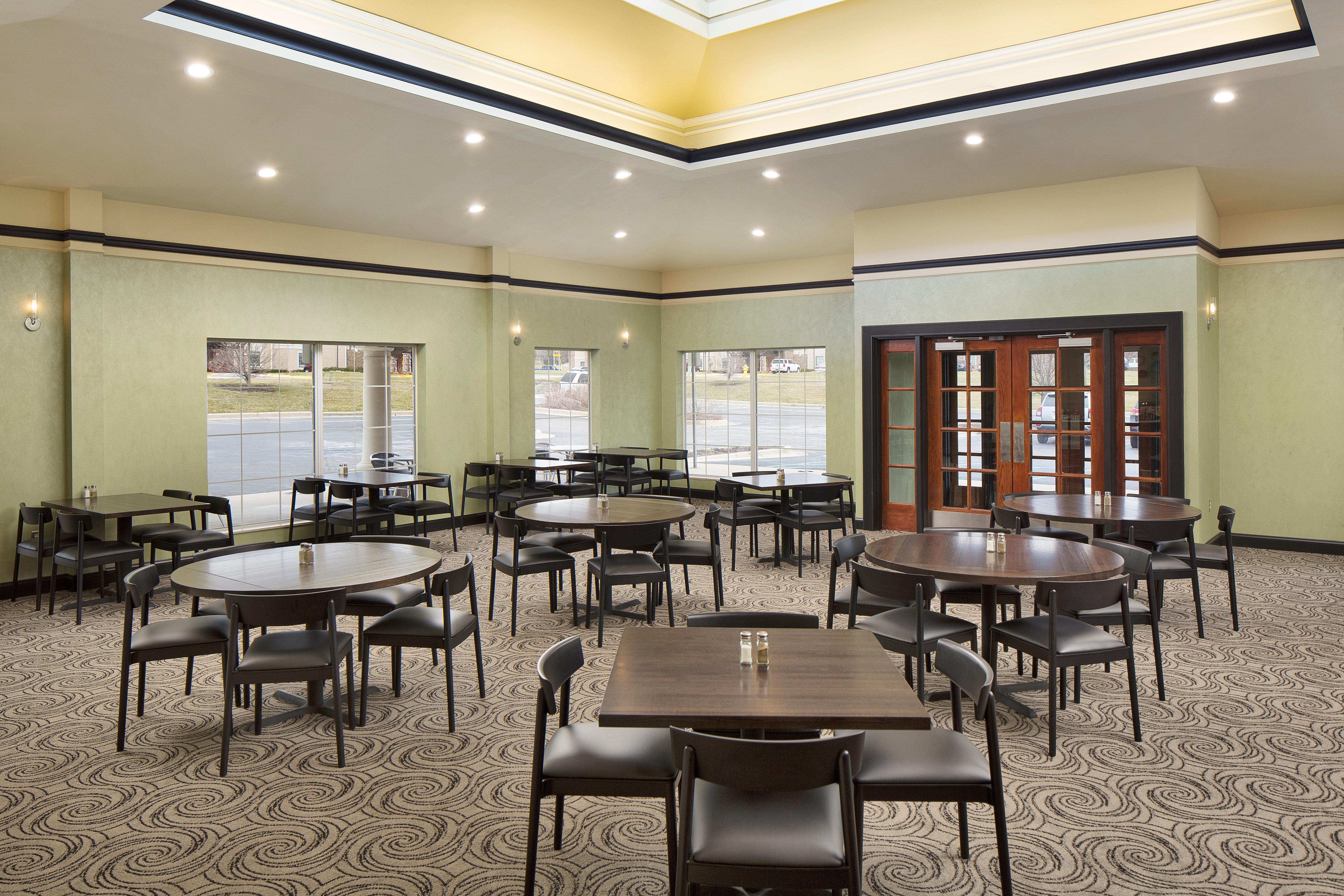 Holiday Inn Grand Rapids-Airport By Ihg Exterior foto