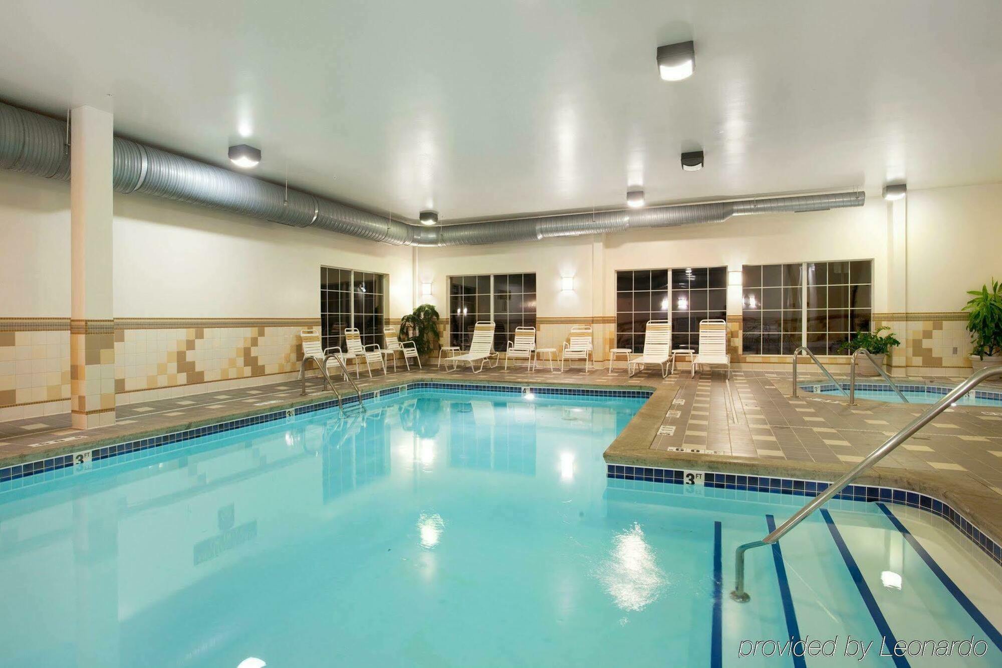 Holiday Inn Grand Rapids-Airport By Ihg Exterior foto
